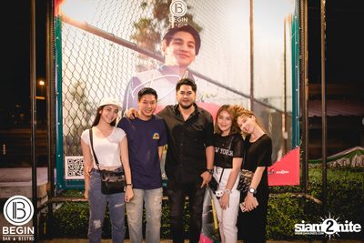 Phum Viphurit ที่ บีกิน บาร์ — photo 116