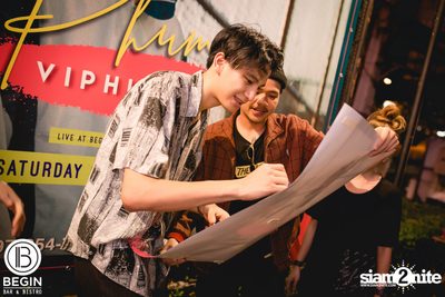 Phum Viphurit ที่ บีกิน บาร์ — photo 119