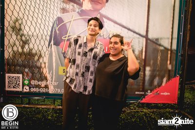Phum Viphurit ที่ บีกิน บาร์ — photo 139