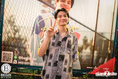 Phum Viphurit ที่ บีกิน บาร์ — photo 160