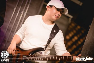 Phum Viphurit ที่ บีกิน บาร์ — photo 170