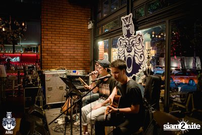 New Jiew at AINU Bar — photo 8
