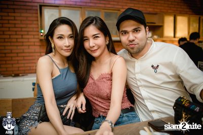New Jiew at AINU Bar — photo 52