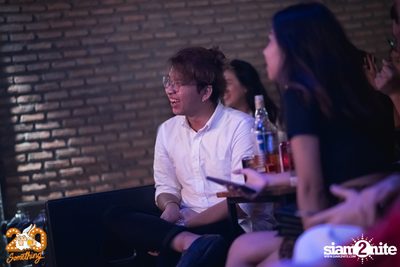 Phum Viphurit at 20Something Bar — photo 44