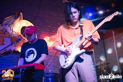 Phum Viphurit at 20Something Bar — photo 71