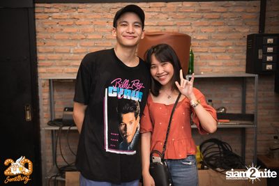 Phum Viphurit at 20Something Bar — photo 96