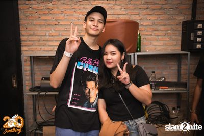 Phum Viphurit at 20Something Bar — photo 121
