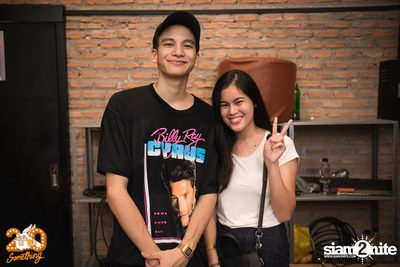 Phum Viphurit at 20Something Bar — photo 130