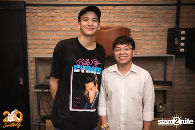 Phum Viphurit at 20Something Bar — photo 132