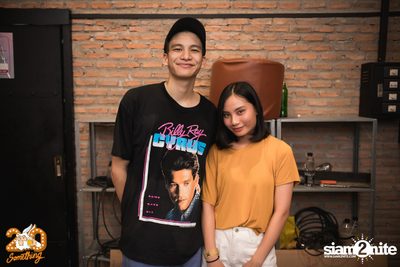 Phum Viphurit at 20Something Bar — photo 135