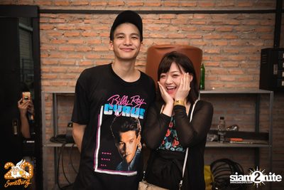 Phum Viphurit at 20Something Bar — photo 139
