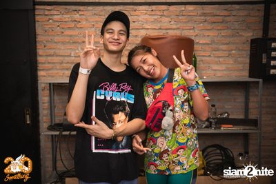 Phum Viphurit at 20Something Bar — photo 142