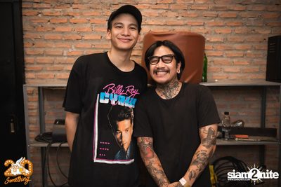 Phum Viphurit at 20Something Bar — photo 151