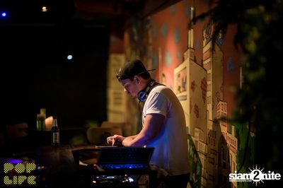 POP Life presents: Guilty Pleasures at Game Over Lounge — photo 11