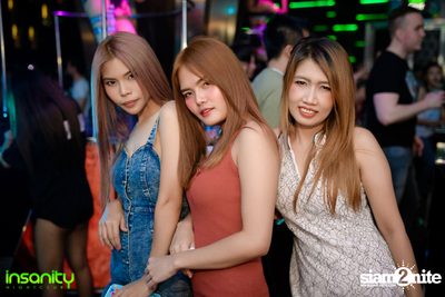 Andrea Pomeje ที่ อินเซนิตี้ ไนท์คลับ — photo 24