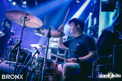 Retrospect ที่ บรองซ์ — photo 10