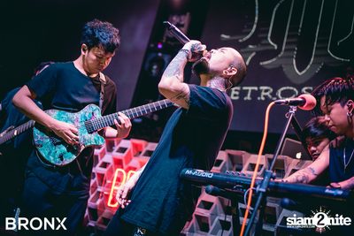 Retrospect ที่ บรองซ์ — photo 64