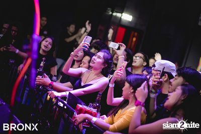 Retrospect ที่ บรองซ์ — photo 75