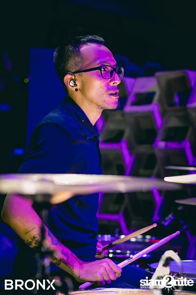 Retrospect ที่ บรองซ์ — photo 77