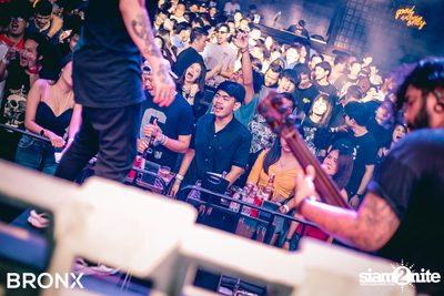 Retrospect ที่ บรองซ์ — photo 92