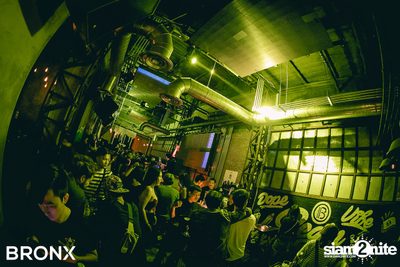 Retrospect ที่ บรองซ์ — photo 108