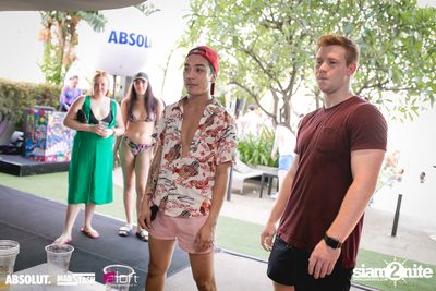 Splash Pool Party x Hooters at Aloft Bangkok — photo 12