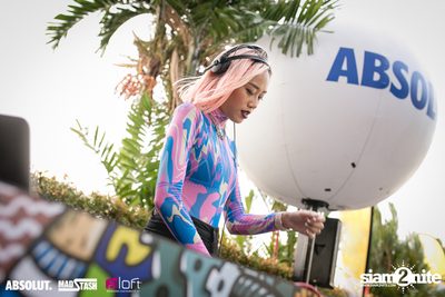 Splash Pool Party x Hooters at Aloft Bangkok — photo 18
