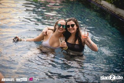 Splash Pool Party x Hooters at Aloft Bangkok — photo 47