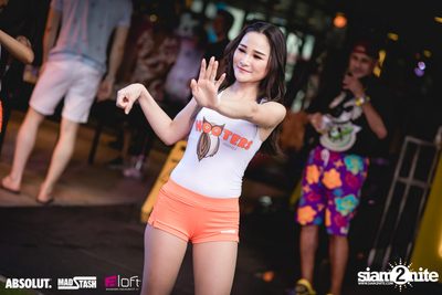 Splash Pool Party x Hooters at Aloft Bangkok — photo 71