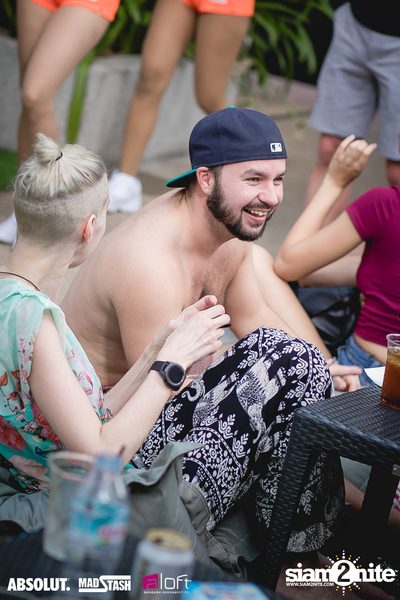 Splash Pool Party x Hooters at Aloft Bangkok — photo 77
