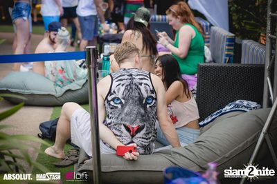 Splash Pool Party x Hooters at Aloft Bangkok — photo 83