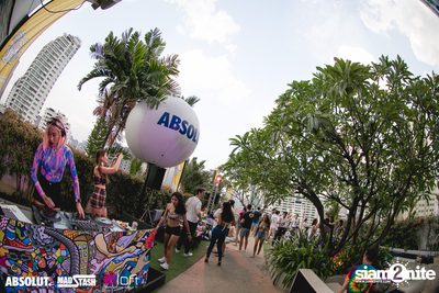 Splash Pool Party x Hooters at Aloft Bangkok — photo 96