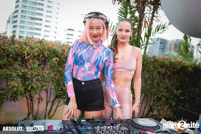 Splash Pool Party x Hooters at Aloft Bangkok — photo 98