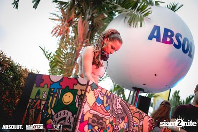 Splash Pool Party x Hooters at Aloft Bangkok — photo 114