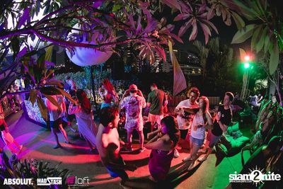 Splash Pool Party x Hooters at Aloft Bangkok — photo 127