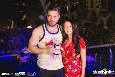 Splash Pool Party x Hooters at Aloft Bangkok — photo 142