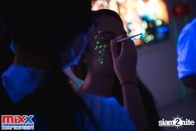 Neon BeatZ Party at MIXX Bangkok — photo 4
