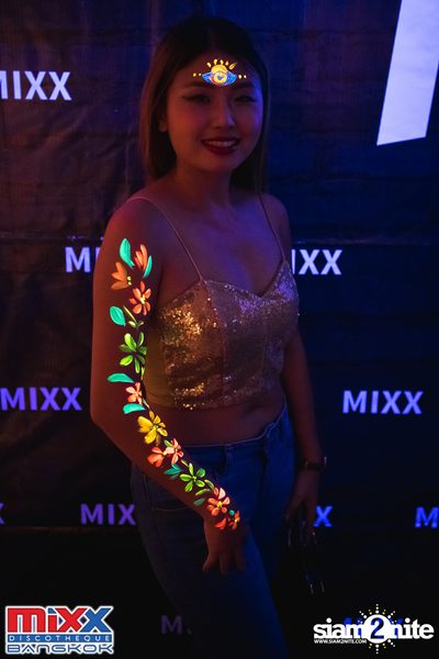 Neon BeatZ Party at MIXX Bangkok — photo 22