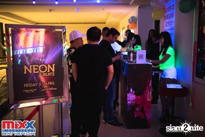 Neon BeatZ Party at MIXX Bangkok — photo 42