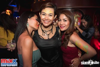 Neon BeatZ Party at MIXX Bangkok — photo 61