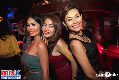 Neon BeatZ Party at MIXX Bangkok — photo 62