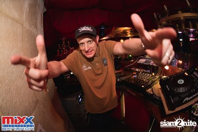 Neon BeatZ Party at MIXX Bangkok — photo 64