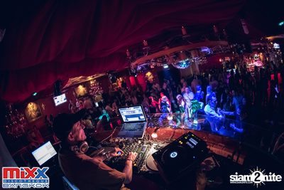 Neon BeatZ Party at MIXX Bangkok — photo 108