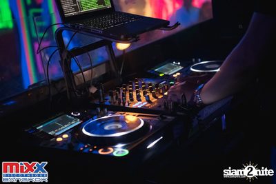 Neon BeatZ Party at MIXX Bangkok — photo 115
