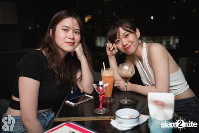 GIRLS for/like GIRLS ที่ ชาร์ แบงคอก — photo 23