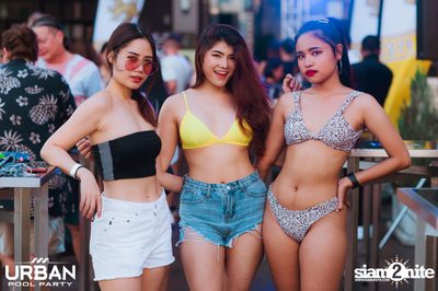 Urban Pool Party (4th Anniversary) at Compass SkyView Hotel — photo 6
