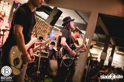 Greasy Cafe ที่ บีกิน บาร์ — photo 60