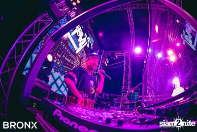 Bronx x Begin Bar นำเสนอ Songkran Fest 2019 — photo 105