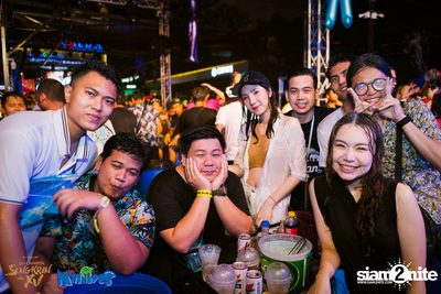Songkran Space Splash Foam Party ที่ มัลดีฟ บาร์ เหม่งจ๋าย — photo 42
