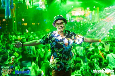Songkran Space Splash Foam Party ที่ มัลดีฟ บาร์ เหม่งจ๋าย — photo 116